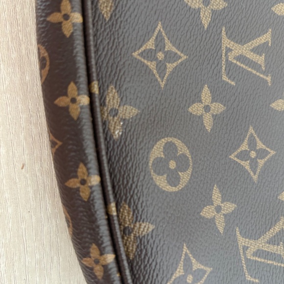 Louis Vuitton Multi Pochette Accessories Monogram Canvas Crossbody Bag - Picture 16 of 16